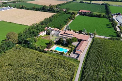 Landejendom i Roncadelle, Brescia, Roncadelle - € 1.500.000 | Ref: 415062020-788 - foto 1