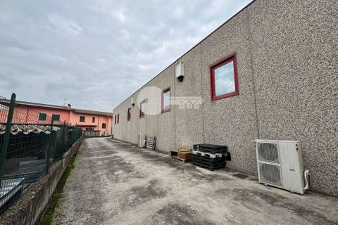 L'establiment comercial a Leno, Brescia, Leno - € 2.900/mes | Ref: 6415062020-1286 - foto 5