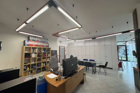 L'establiment comercial a Leno, Brescia, Leno - € 2.900/mes | Ref: 6415062020-1286 - foto 26