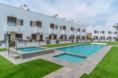 Byhus i Torrevieja, Alicante, Torrevieja - € 315.000 | Ref: 747082 - foto 35