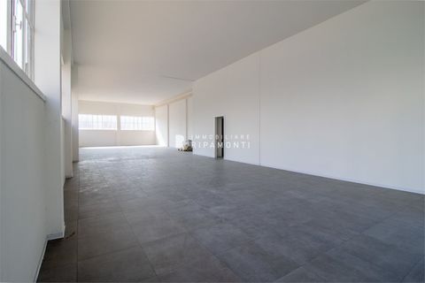 Erhvervsejendom i Lecco, Lecco, Lecco - € 225.000 | Ref: Rif. 225N1 - foto 6