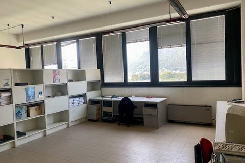 L'establiment comercial a Lecco, Lecco, Lecco - € 900/mes | Ref: Rif. 51U - foto 4