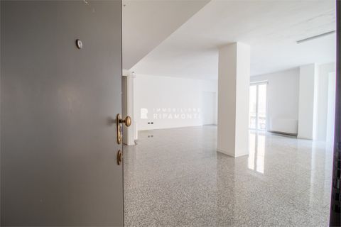 Erhvervsejendom i Lecco, Lecco, Lecco - € 320.000 | Ref: Rif. 203U - foto 5