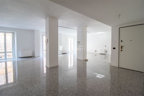 Erhvervsejendom i Lecco, Lecco, Lecco - € 320.000 | Ref: Rif. 203U - foto 12