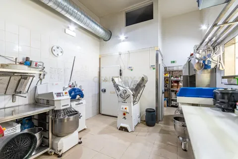 Erhvervsejendom i Sacavem, Lisbon, Sacavem - € 60.000 | Ref: C0364-05128 - foto 14
