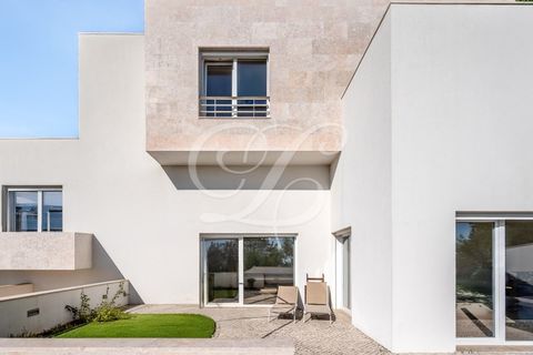 Villa i Carcavelos, Lisbon, Carcavelos - € 11 000/måned | Ref: A42163 - foto 3