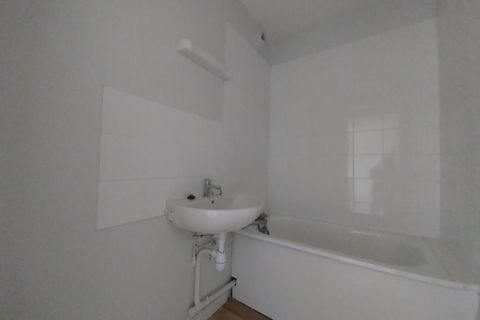 Apartament a Langres, Haute-Marne, Langres - € 423/mes | Ref: 02695000110000400009 - foto 3