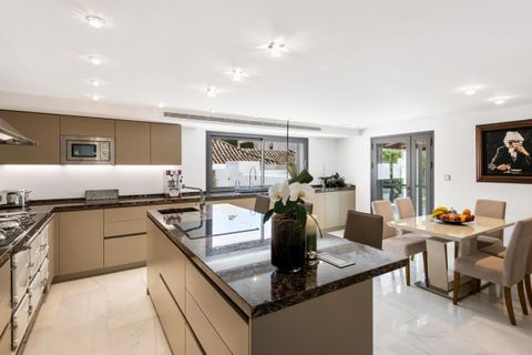 Villa a Marbella, Malaga, Marbella - € 9.750.000 | Ref: SVVillaHermosa - foto 17