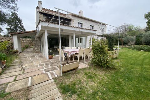 Villa i Nimes, Gard, Nimes - € 687.500 | Ref: ME37 - foto 1