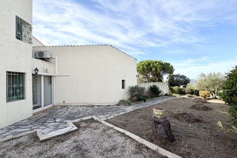 Villa a Vauvert, Gard, Vauvert - € 340.000 | Ref: 66CM - foto 19