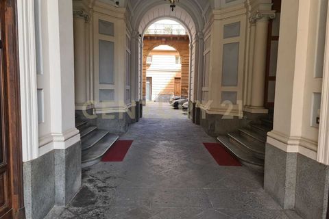 Villa a Catania, Catania, Catania - € 8.000/mes | Ref: 400 - foto 3