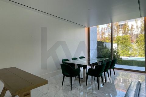Villa i Cascais, Lisbon, Cascais - € 3.700.000 | Ref: KWPT-023304 - foto 13