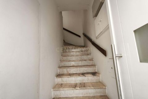 Erhvervsejendom i Alenquer, Lisbon, Alenquer - € 285.000 | Ref: C0246-03340 - foto 8
