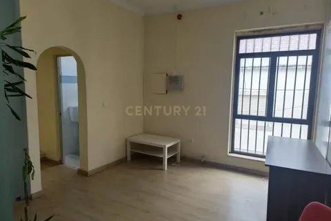 Erhvervsejendom i Alenquer, Lisbon, Alenquer - € 285.000 | Ref: C0246-03340 - foto 9