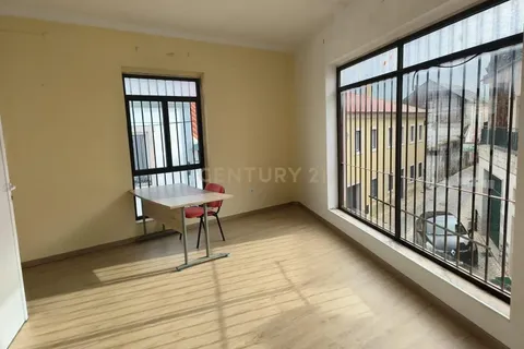 Erhvervsejendom i Alenquer, Lisbon, Alenquer - € 285.000 | Ref: C0246-03340 - foto 13