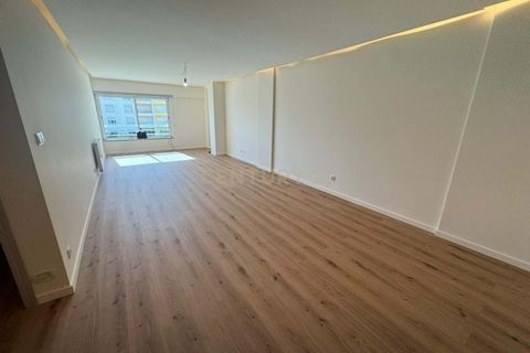 Lejlighed i Carcavelos, Lisbon, Carcavelos - € 600.000 | Ref: C0246-03414 - foto 2