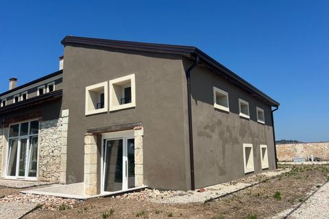 Rækkehus i Lonigo, Vicenza, Lonigo - € 265.000 | Ref: 1137b - foto 12