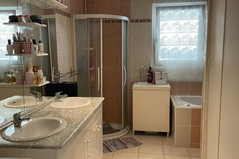 Villa a Millau, Aveyron, Millau - € 250.000 | Ref: 40419ADDFCC9462C - foto 10