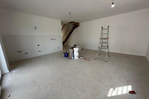 Villa a Guidonia Montecelio, Rome, Guidonia Montecelio - € 339.000 | Ref: new - foto 20