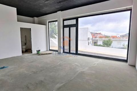 Erhvervsejendom i Odivelas, Lisbon, Odivelas - € 200.000 | Ref: MJC5447 - foto 1