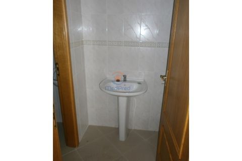 Erhvervsejendom i Amadora, Lisbon, Amadora - € 230.000 | Ref: MJC5266 - foto 7