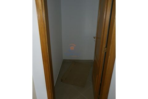 Erhvervsejendom i Amadora, Lisbon, Amadora - € 230.000 | Ref: MJC5266 - foto 8