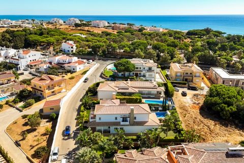Villa i Albufeira, Faro, Albufeira - € 1.750.000 | Ref: W-030WVO - foto 2