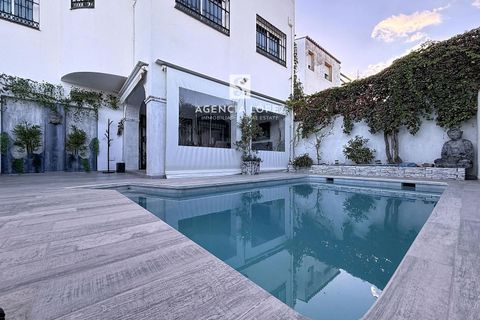 Rækkehus i Estepona, Malaga, Estepona - € 759.000 | Ref: 2082 - foto 38