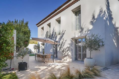 Villa i Marseille, Bouches-du-Rhone, Marseille - € 2.150.000 | Ref: HH-15973909 - foto 1