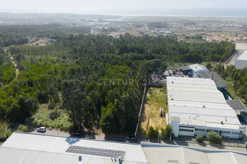 Helårsgrund i Espinho, Aveiro, Espinho - € 79.500 | Ref: C0496-00155 - foto 4