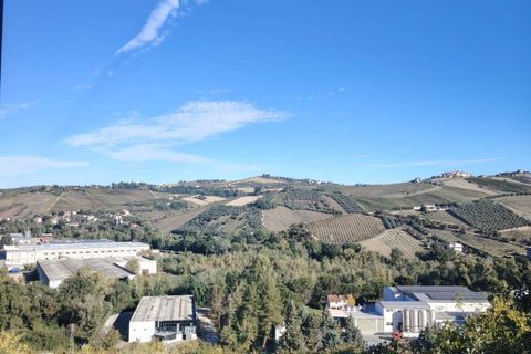 Villa en Offida, Ascoli Piceno, Offida - € 180.000 | Ref: 133 - photo 19