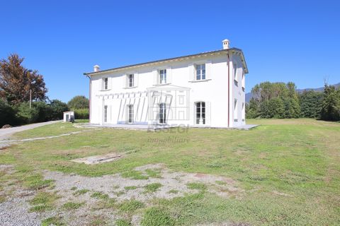 Villa a Lucca, Lucca, Lucca - € 1.550.000 | Ref: IA04132 - foto 2