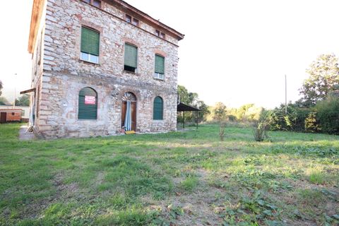 Villa i Lucca, Lucca, Lucca - € 220.000 | Ref: IA04140 - foto 3
