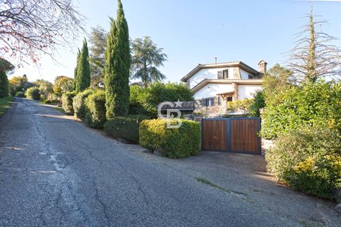 Villa i Sutri, Viterbo, Sutri - € 395.000 | Ref: CBI006-7-333015 - foto 2