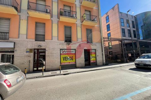 L'establiment comercial a Benevento, Benevento, Benevento - € 1.300/mes | Ref: AA39765 - foto 13