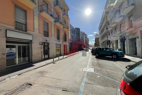 L'establiment comercial a Benevento, Benevento, Benevento - € 1.300/mes | Ref: AA39765 - foto 15