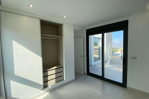 Villa a Torrevieja, Alicante, Torrevieja - € 650.000 | Ref: MCO-15707 - foto 3