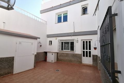 Landsbyhus i Baza, Granada, Baza - € 315.000 | Ref: v3106 - foto 2