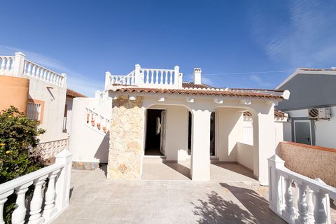 Villa i Playa Flamenca, Alicante, Playa Flamenca - € 357.500 | Ref: R11771 - foto 1