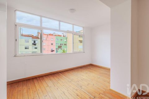 Apartament a Lisbon, Lisbon, Lisbon - € 2.100/mes | Ref: 152147 - foto 2