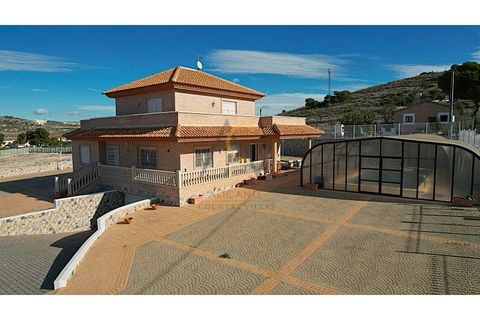 Villa i Pinoso, Alicante, Pinoso - € 589.000 | Ref: DNV0606 - foto 1