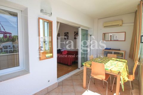 Lejlighed i Empuriabrava, Gerona, Empuriabrava - € 140.000 | Ref: V28 - foto 6