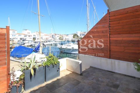 Villa i Empuriabrava, Gerona, Empuriabrava - € 460.000 | Ref: V51 - foto 1