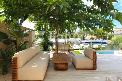 Villa i Empuriabrava, Gerona, Empuriabrava - € 1.390.000 | Ref: 533 - foto 8