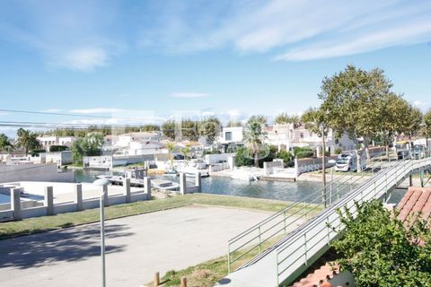 Villa i Empuriabrava, Gerona, Empuriabrava - € 399.000 | Ref: V24 - foto 18