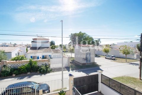 Villa i Empuriabrava, Gerona, Empuriabrava - € 399.000 | Ref: V24 - foto 26