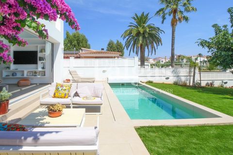 Villa i Empuriabrava, Gerona, Empuriabrava - € 1.395.000 | Ref: V255 - foto 1