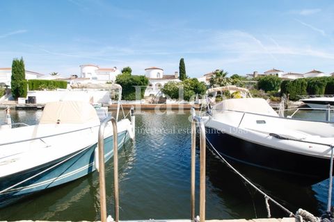 Villa i Empuriabrava, Gerona, Empuriabrava - € 375.000 | Ref: 552 - foto 35