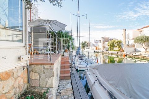Villa i Empuriabrava, Gerona, Empuriabrava - € 849.000 | Ref: 221 - foto 9