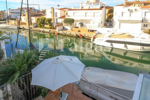 Villa i Empuriabrava, Gerona, Empuriabrava - € 849.000 | Ref: 221 - foto 21
